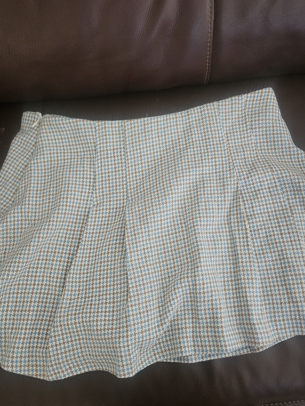 Zara Blue & Cream Houndstooth Pleated Skort